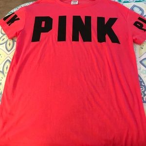 Vs Pink Tee bundle